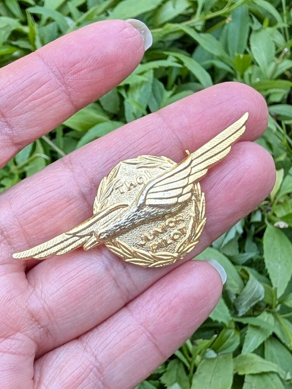 Thai Airways Junior Pilot Wings Metal Badge Pin - Vintage